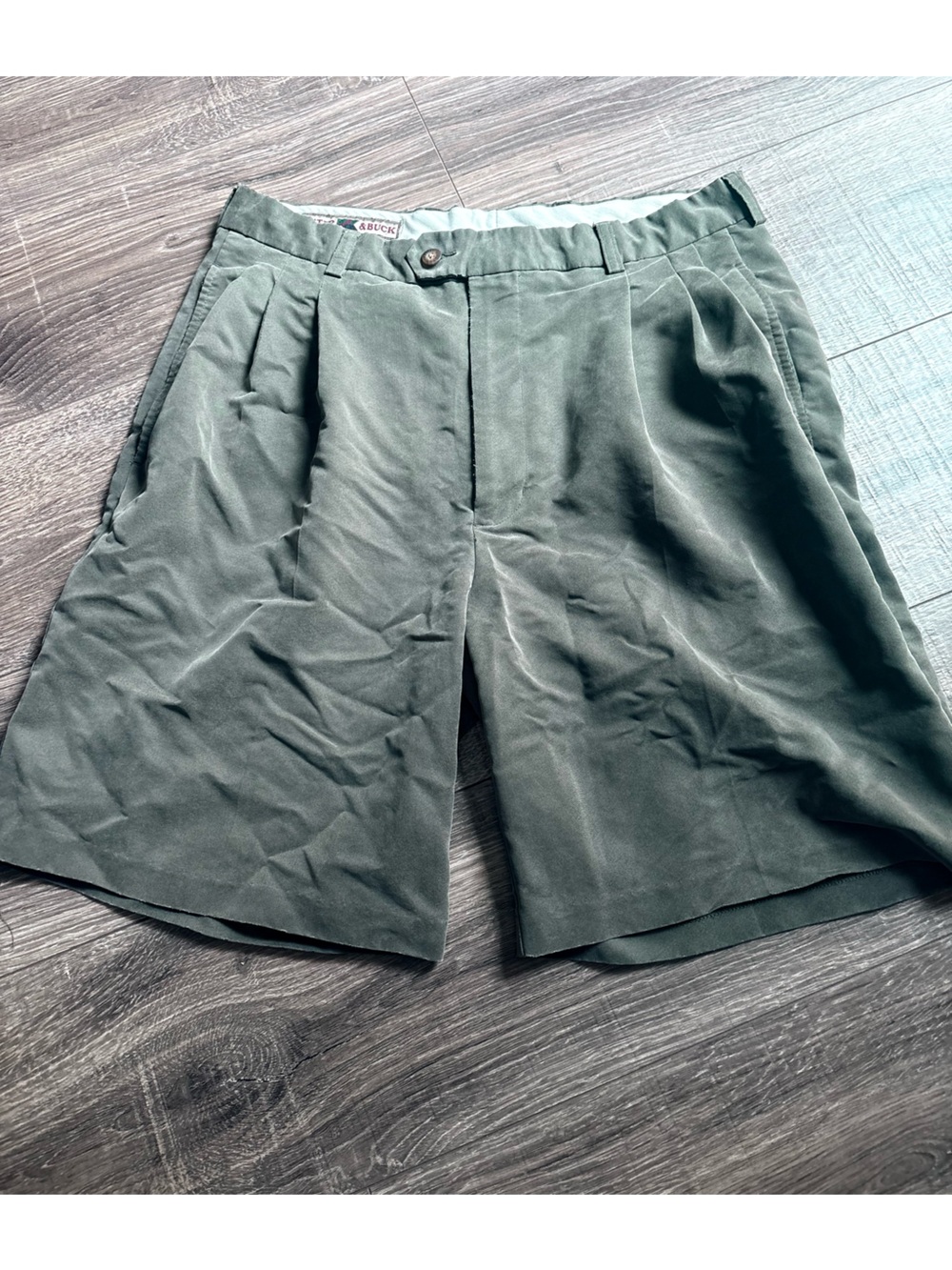 Cutter and Buck Olive Green Casual Shorts size 35